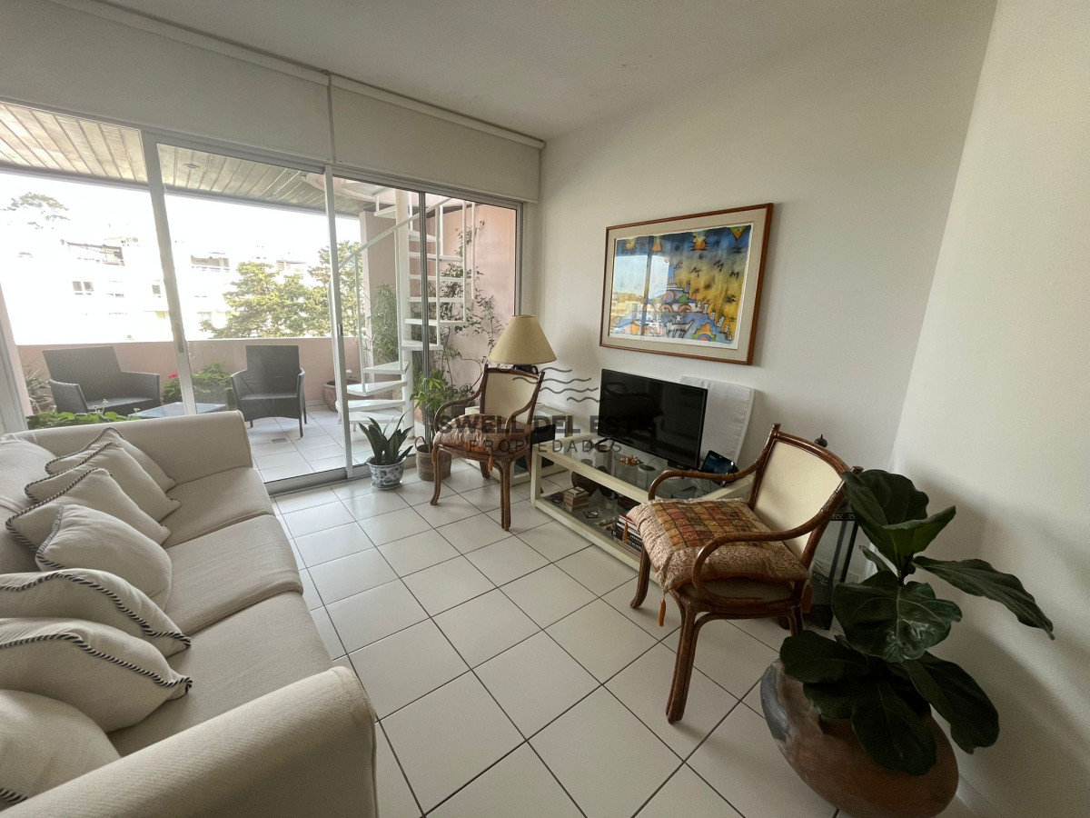 Apartamento ID.233 - Penthouse en venta, Mansa Punta del Este