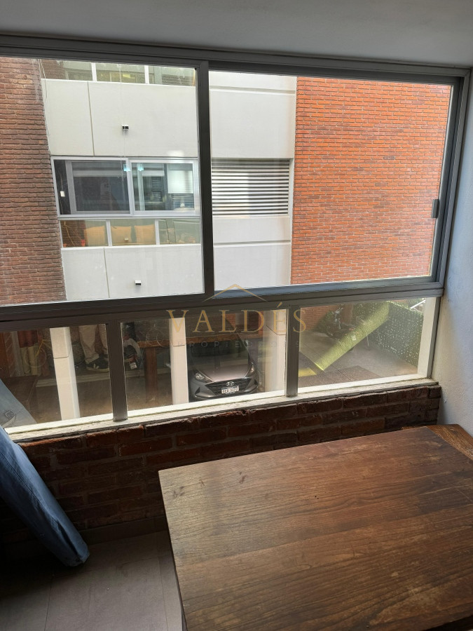 Apartamento ID.3349 - Apartamento en venta 2 dormitorios y medio, Playa Mansa, Punta del Este