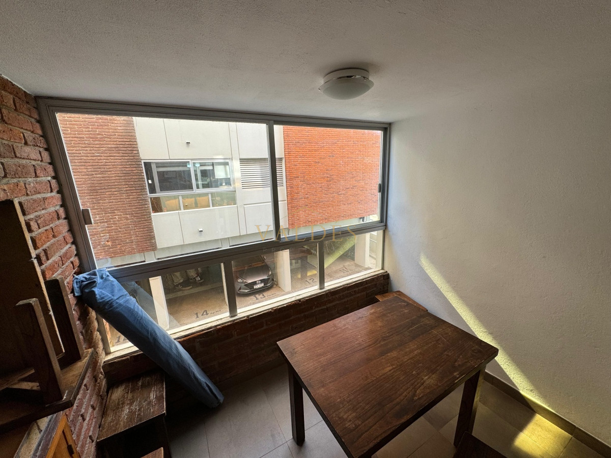 Apartamento ID.3349 - Apartamento en venta 2 dormitorios y medio, Playa Mansa, Punta del Este