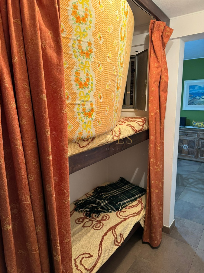 Apartamento ID.3349 - Apartamento en venta 2 dormitorios y medio, Playa Mansa, Punta del Este