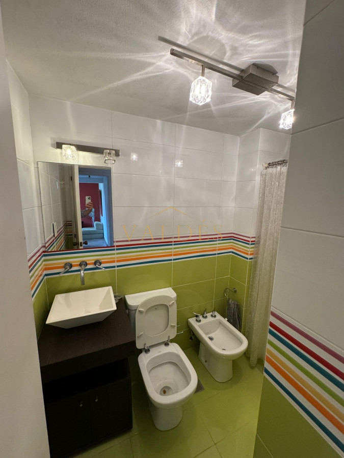 Apartamento ID.3349 - Apartamento en venta 2 dormitorios y medio, Playa Mansa, Punta del Este