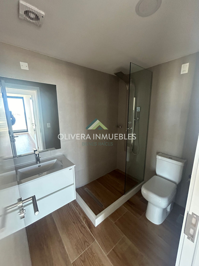 Apartamento ID.12778 - Apartamento en venta 2 dormitorios Playa Mansa Punta del Este 