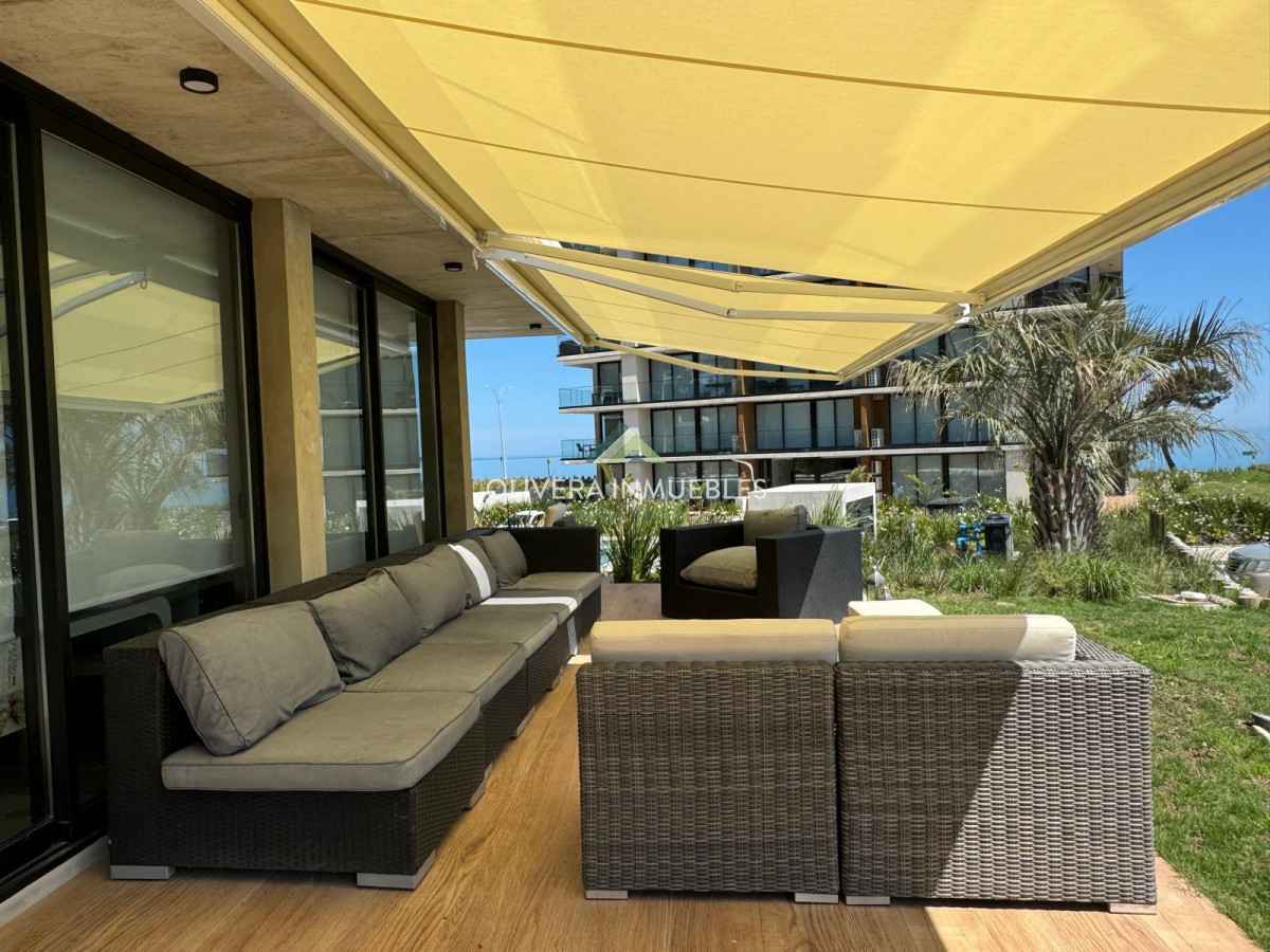 Apartamento ID.11435 - Apartamento en venta, alquiler anual o alquiler de verano  de 2 dormitorio en Playa Mansa, Punta del Este