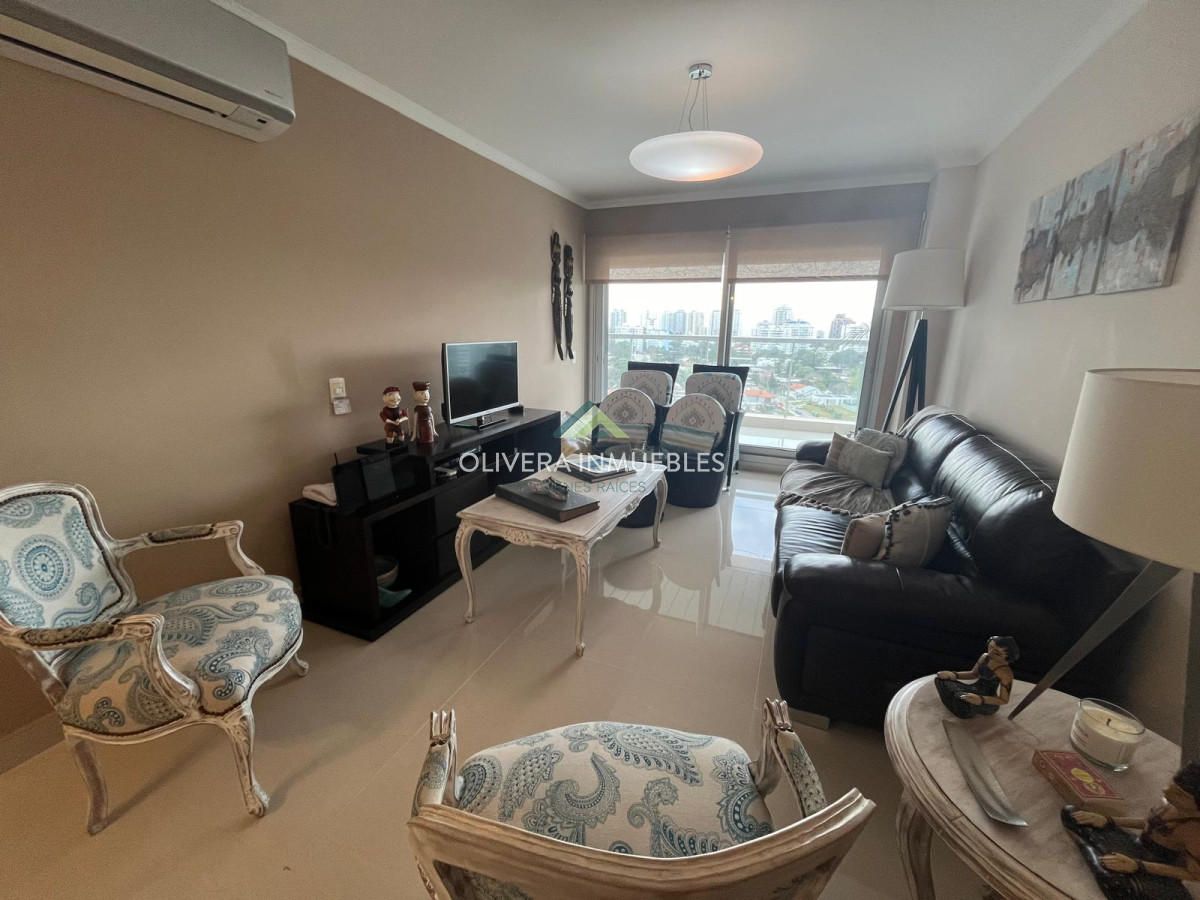Apartamento ID.13713 - Apartamento en venta a pasos del mar, Punta del Este