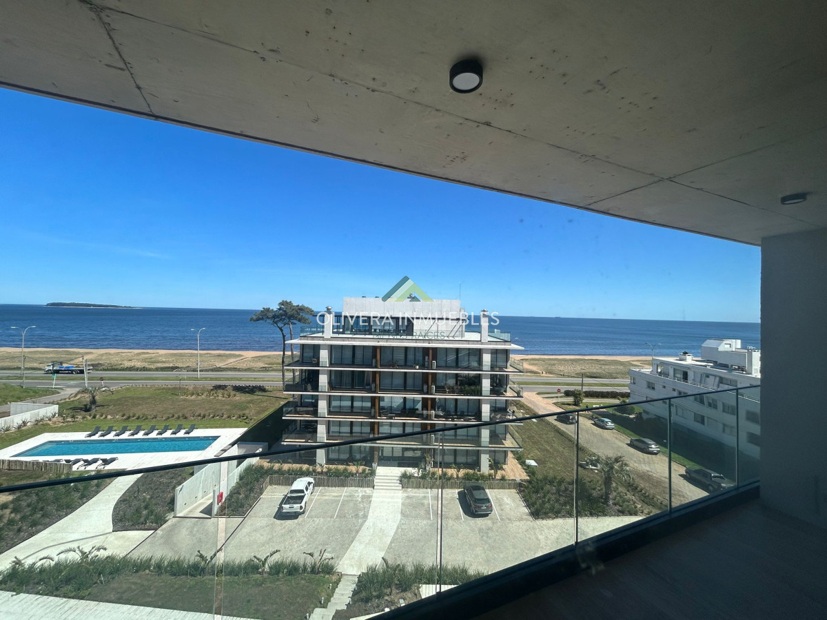 Apartamento ID.12778 - Apartamento en venta 2 dormitorios Playa Mansa Punta del Este 