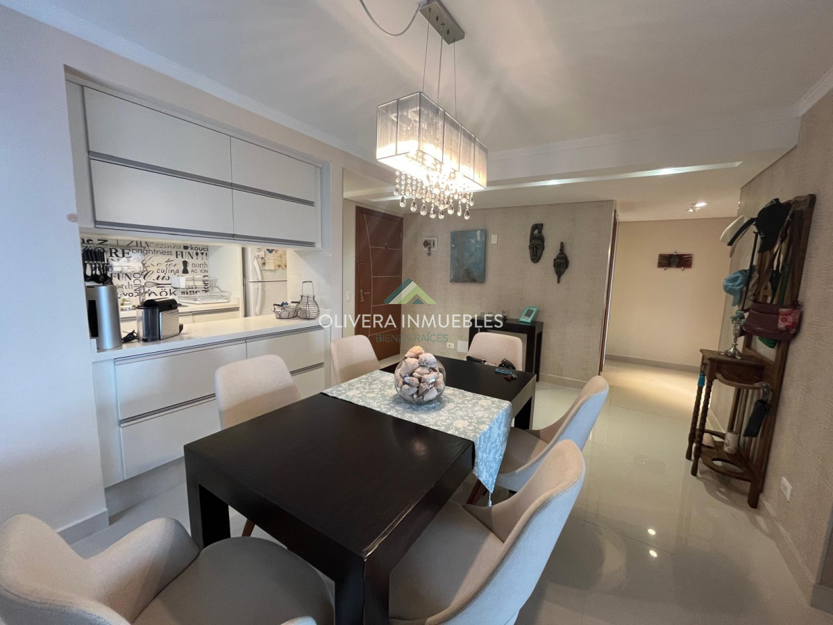 Apartamento ID.13713 - Apartamento en venta a pasos del mar, Punta del Este