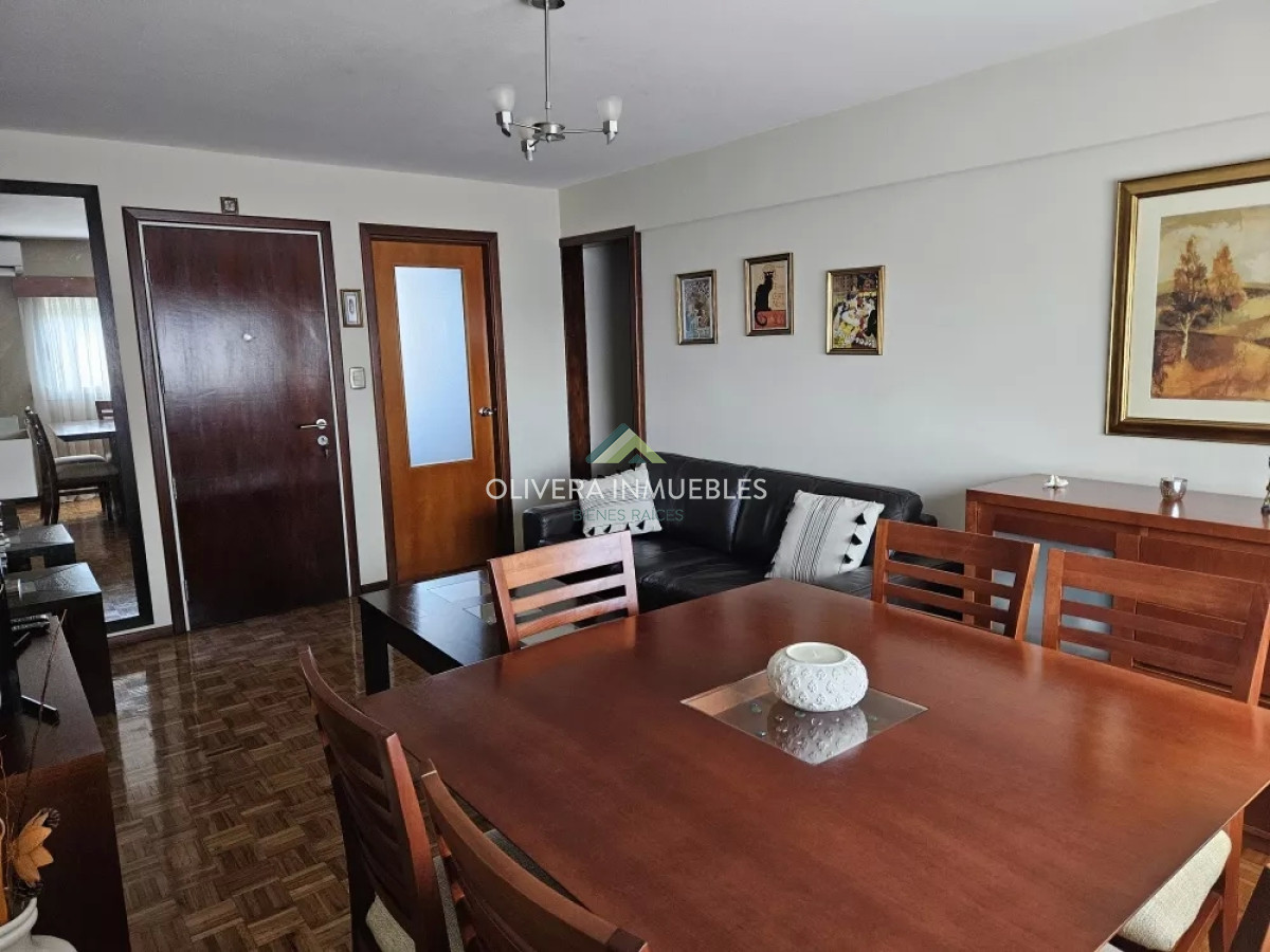 Apartamento ID.12253 - Venta Apto 2 Dormitorios y Cochera Pocitos