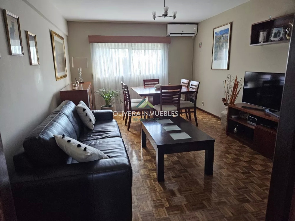 Apartamento ID.12253 - Venta Apto 2 Dormitorios y Cochera Pocitos