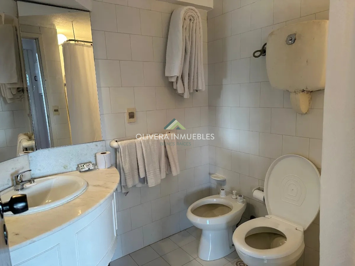 Apartamento ID.13553 - Alquiler anual sobre Roosevelt