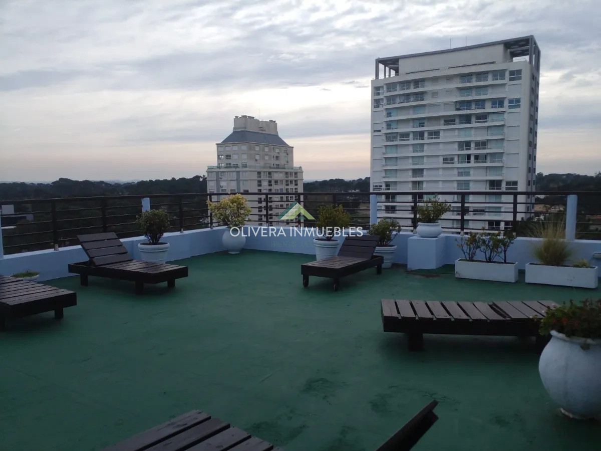 Apartamento ID.13553 - Alquiler anual sobre Roosevelt