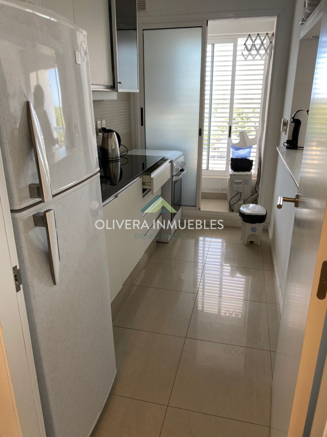 Apartamento ID.7598 - Aparatamento en venta de 2 dormitorios con vista al mar,