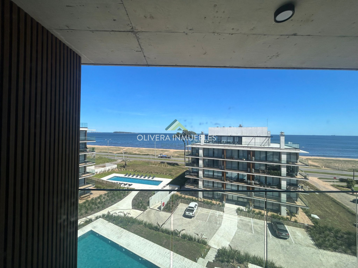 Apartamento ID.12778 - Apartamento en venta 2 dormitorios Playa Mansa Punta del Este 