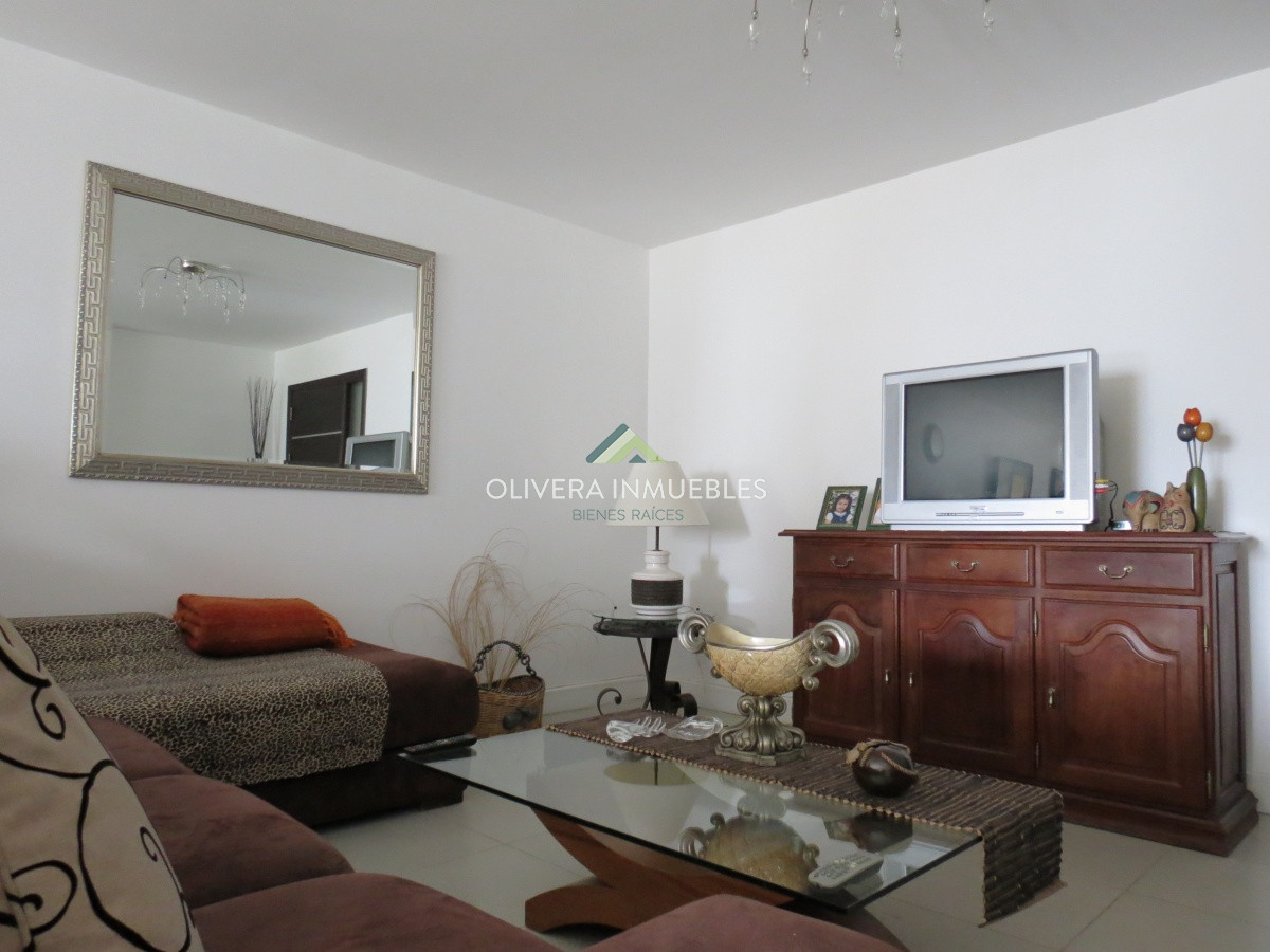 Apartamento ID.5345 - Venta de apartamento 3 dormitorios, full amenities, en uno de los mejores barrios de Punta del Este 