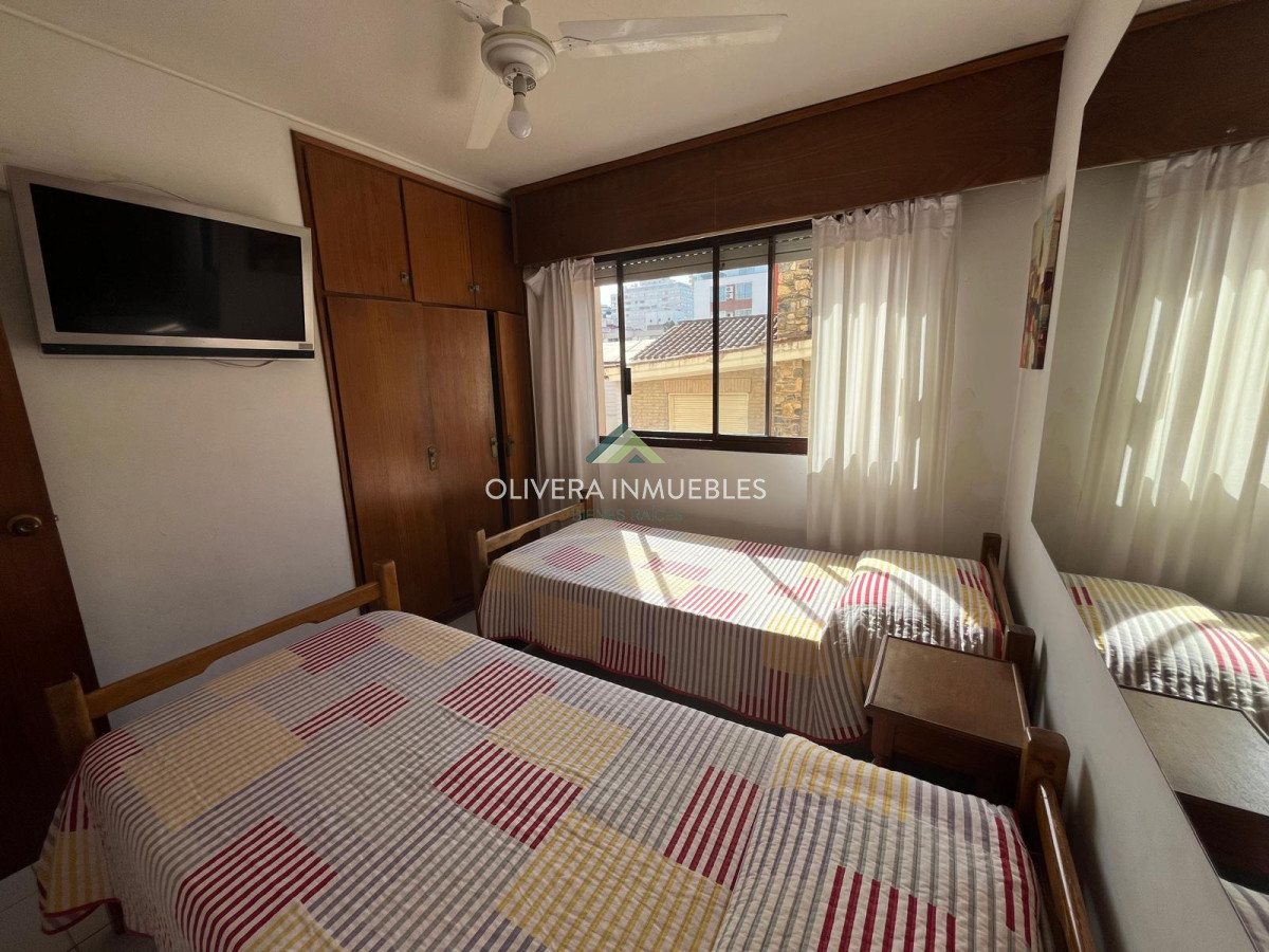 Apartamento ID.13670 - Apartamento en venta y alquiler temporal, vista al mar Punta del Este