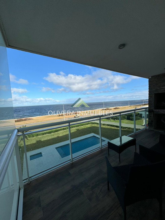Apartamento ID.12369 - Apartamento en venta de 2 dormitorios en Edificio Cruceros