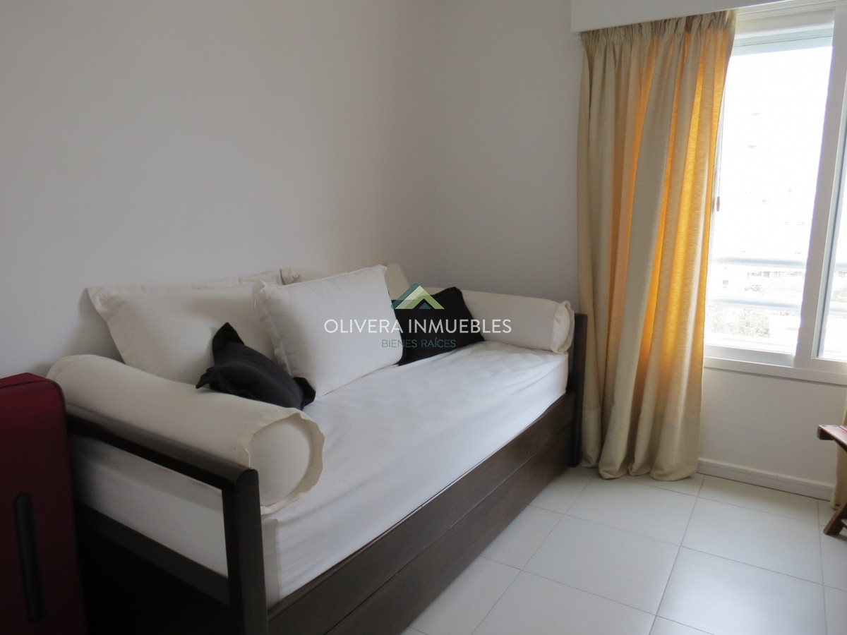 Apartamento ID.5345 - Venta de apartamento 3 dormitorios, full amenities, en uno de los mejores barrios de Punta del Este 
