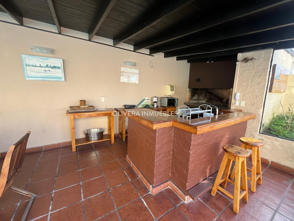 Apartamento ID.13670 - Apartamento en venta y alquiler temporal, vista al mar Punta del Este
