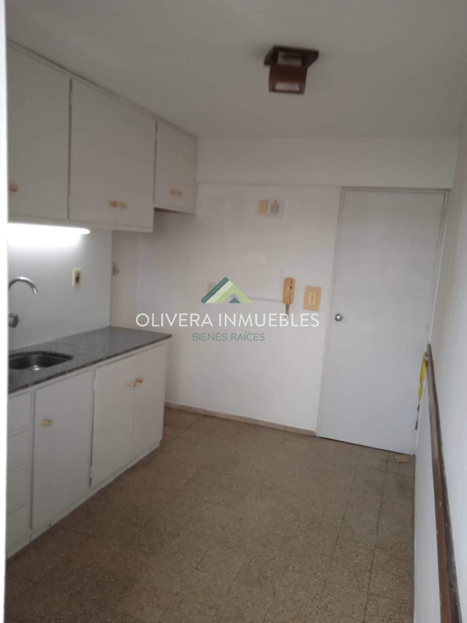 Apartamento ID.12548 - Apartamento en venta 3 dormitorios, acepta Banco.