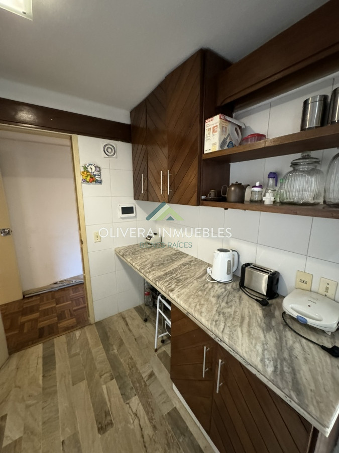 Apartamento ID.11812 - Apartamento en venta de 4 dormitorios en Playa Mansa Punta del Este