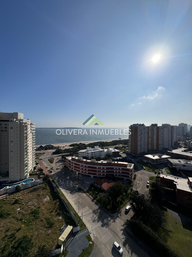 Apartamento ID.12684 - Apartamento en venta de 2 dormitorios en edificio Miami Boulevard