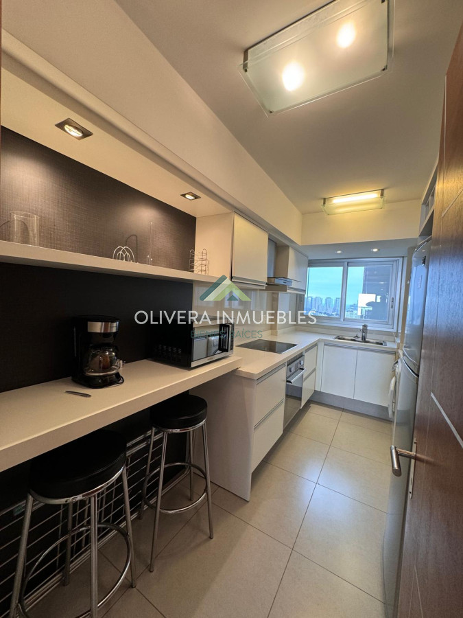 Apartamento ID.12685 - Apartamento en venta de 2 dormitorios en edificio Miami Boulevard