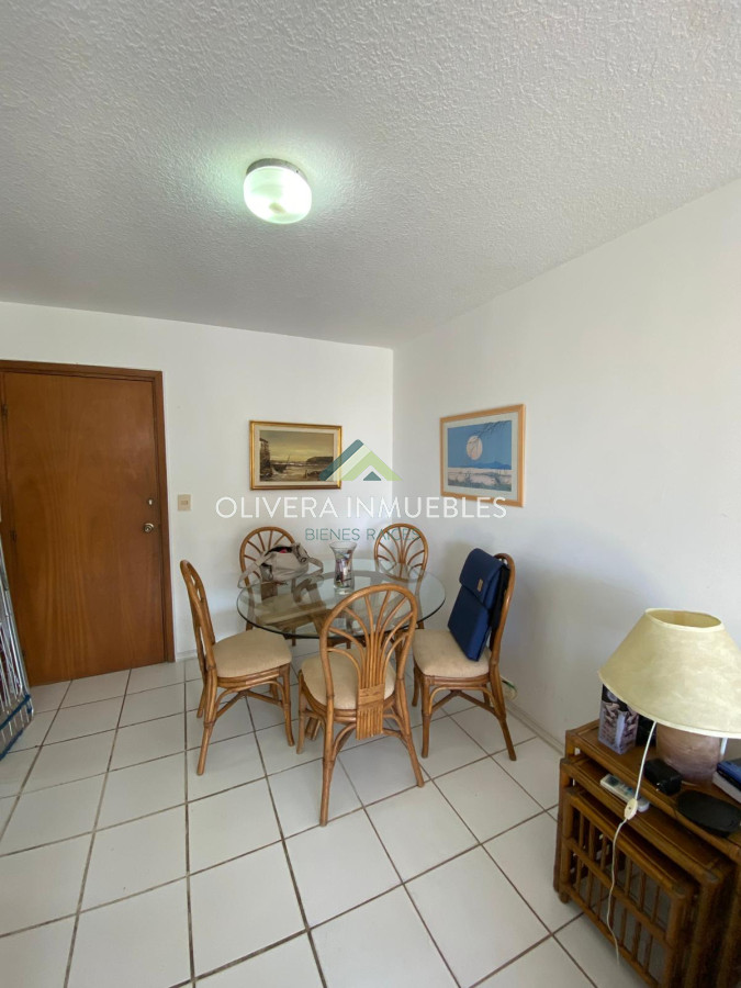Apartamento ID.11989 - Apartamento en venta 2 dormitorios con vista al mar, Punta del Este