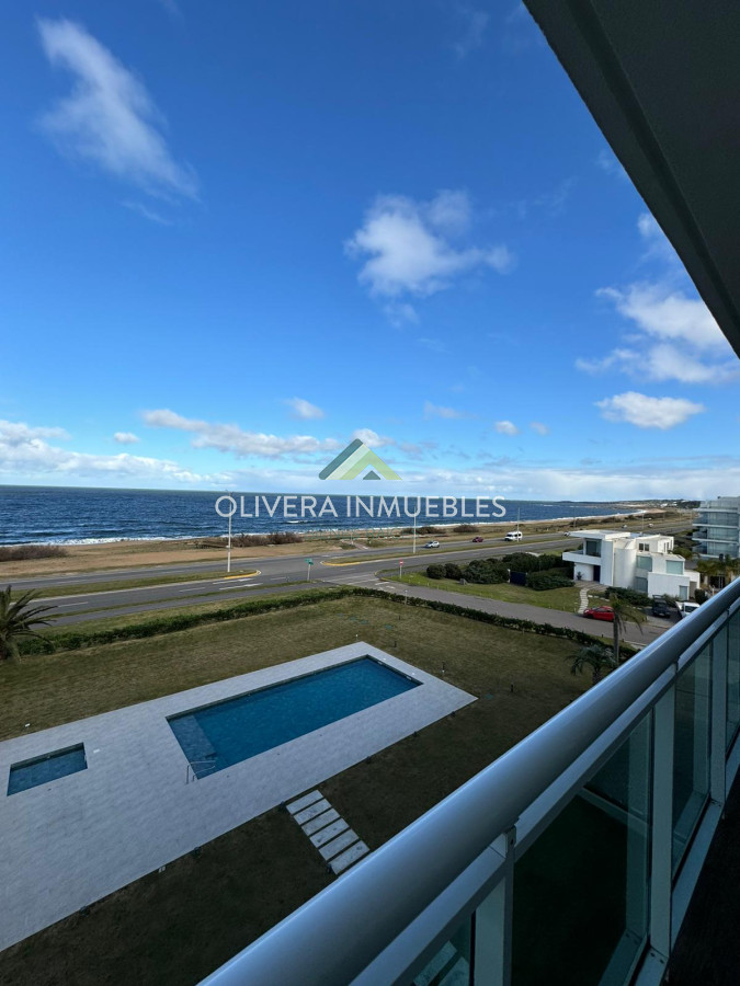 Apartamento ID.12369 - Apartamento en venta de 2 dormitorios en Edificio Cruceros