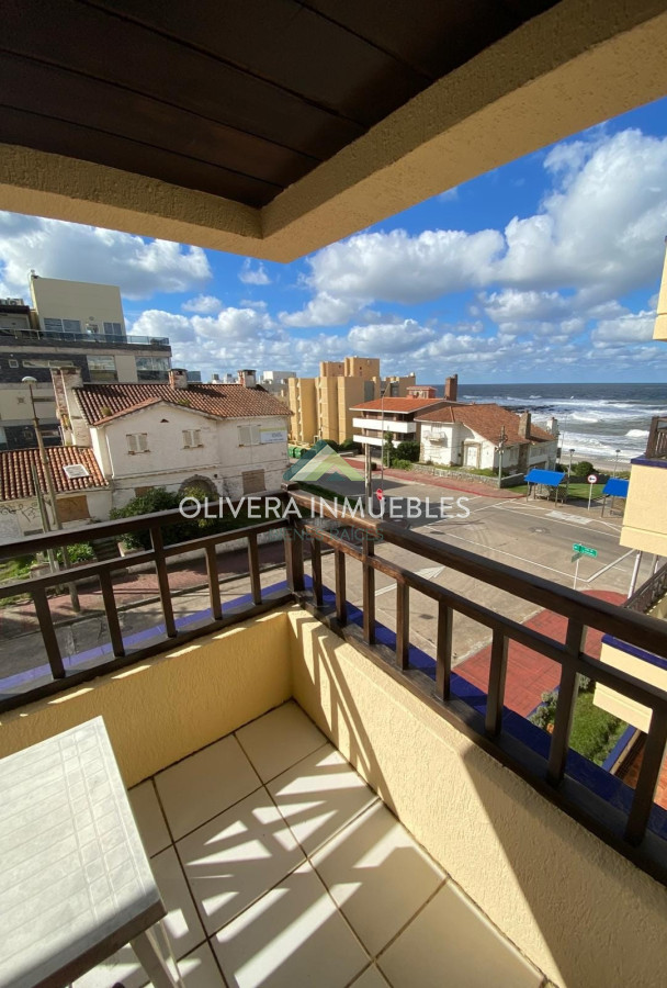 Apartamento ID.11989 - Apartamento en venta 2 dormitorios con vista al mar, Punta del Este