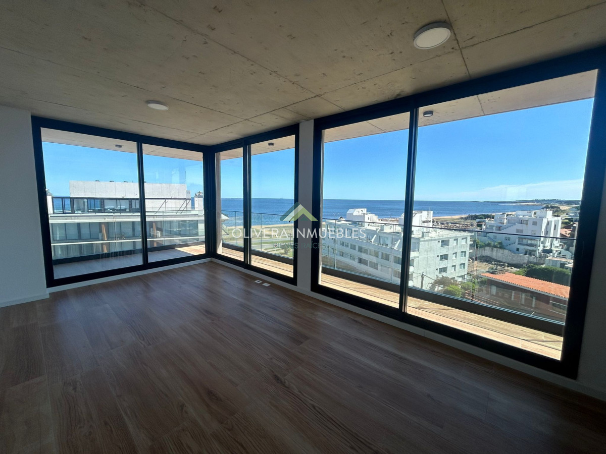 Apartamento ID.12778 - Apartamento en venta 2 dormitorios Playa Mansa Punta del Este 