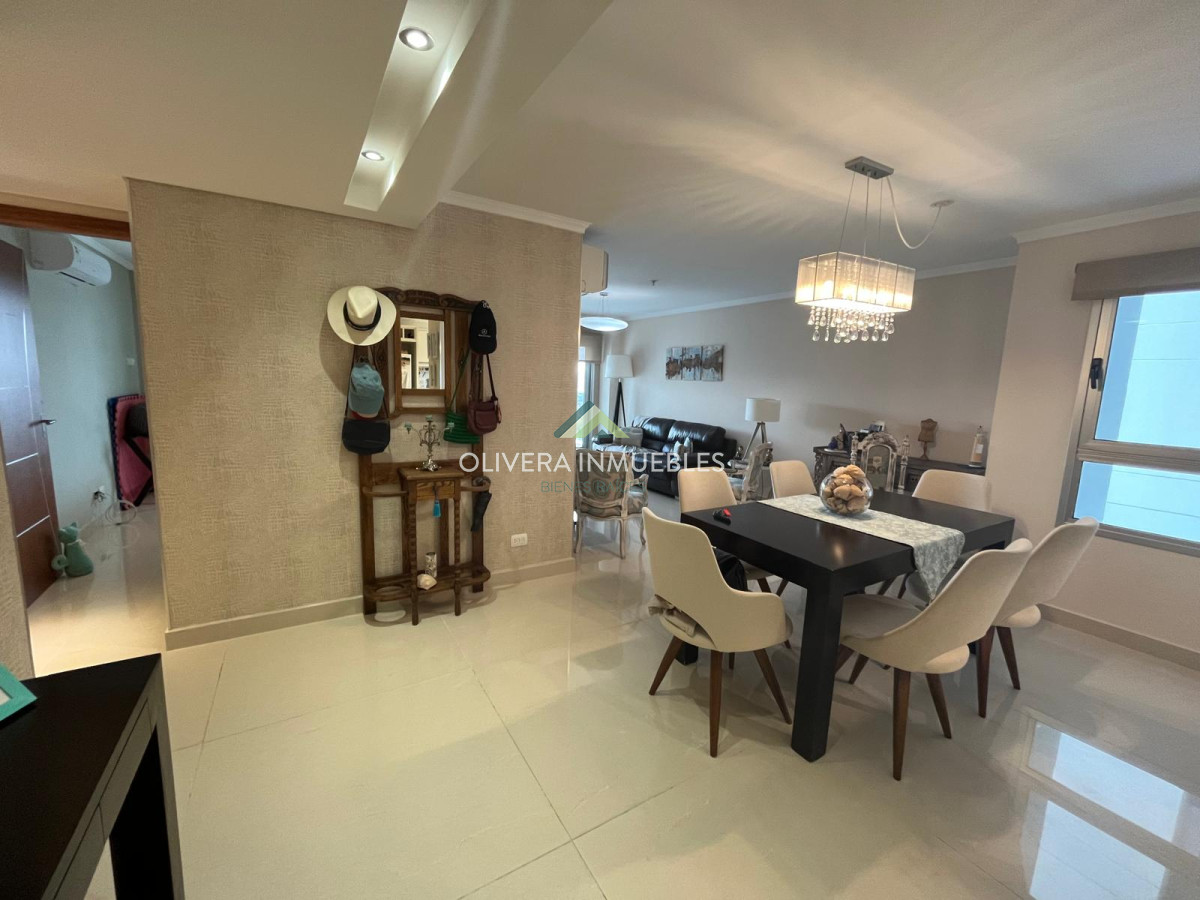 Apartamento ID.13713 - Apartamento en venta a pasos del mar, Punta del Este