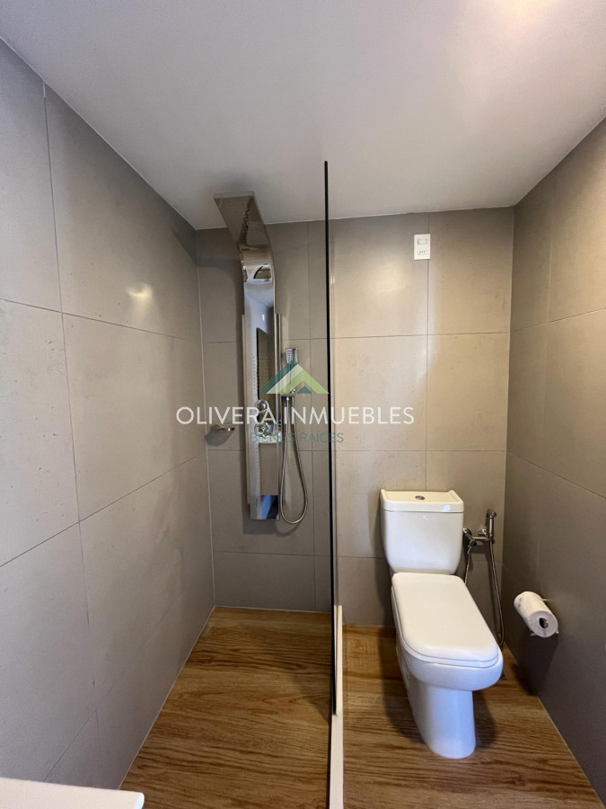 Apartamento ID.11435 - Apartamento en venta, alquiler anual o alquiler de verano  de 2 dormitorio en Playa Mansa, Punta del Este