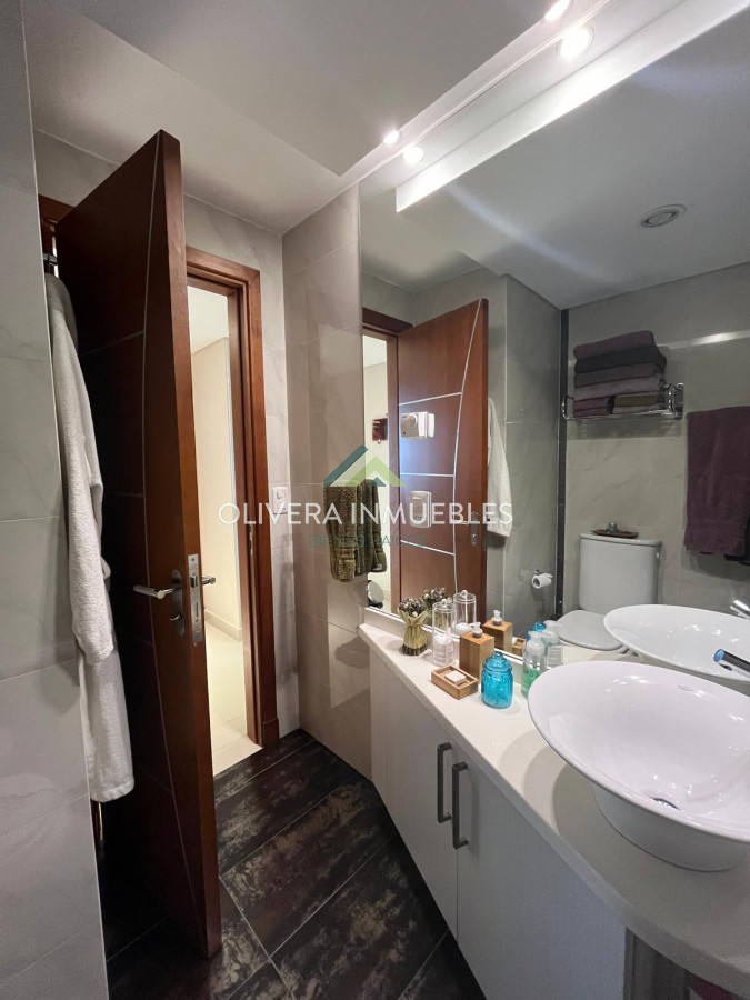 Apartamento ID.13713 - Apartamento en venta a pasos del mar, Punta del Este
