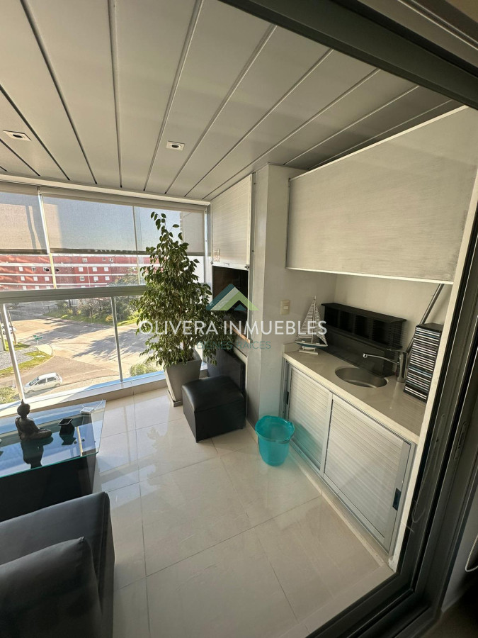 Apartamento ID.12665 - Apartamento en venta de 2 dormitorios en edificio Miami Boulevard