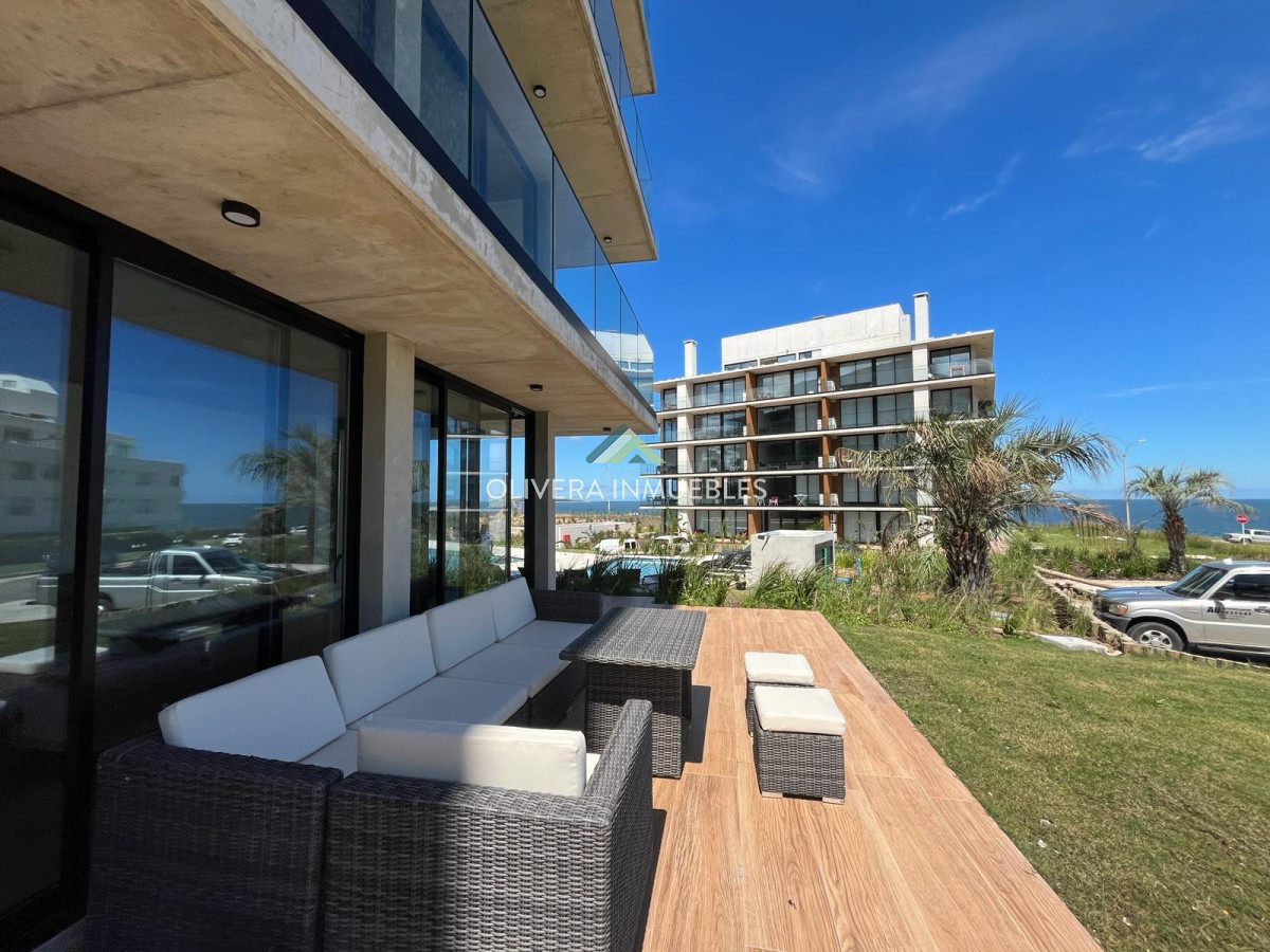 Apartamento ID.11435 - Apartamento en venta, alquiler anual o alquiler de verano  de 2 dormitorio en Playa Mansa, Punta del Este