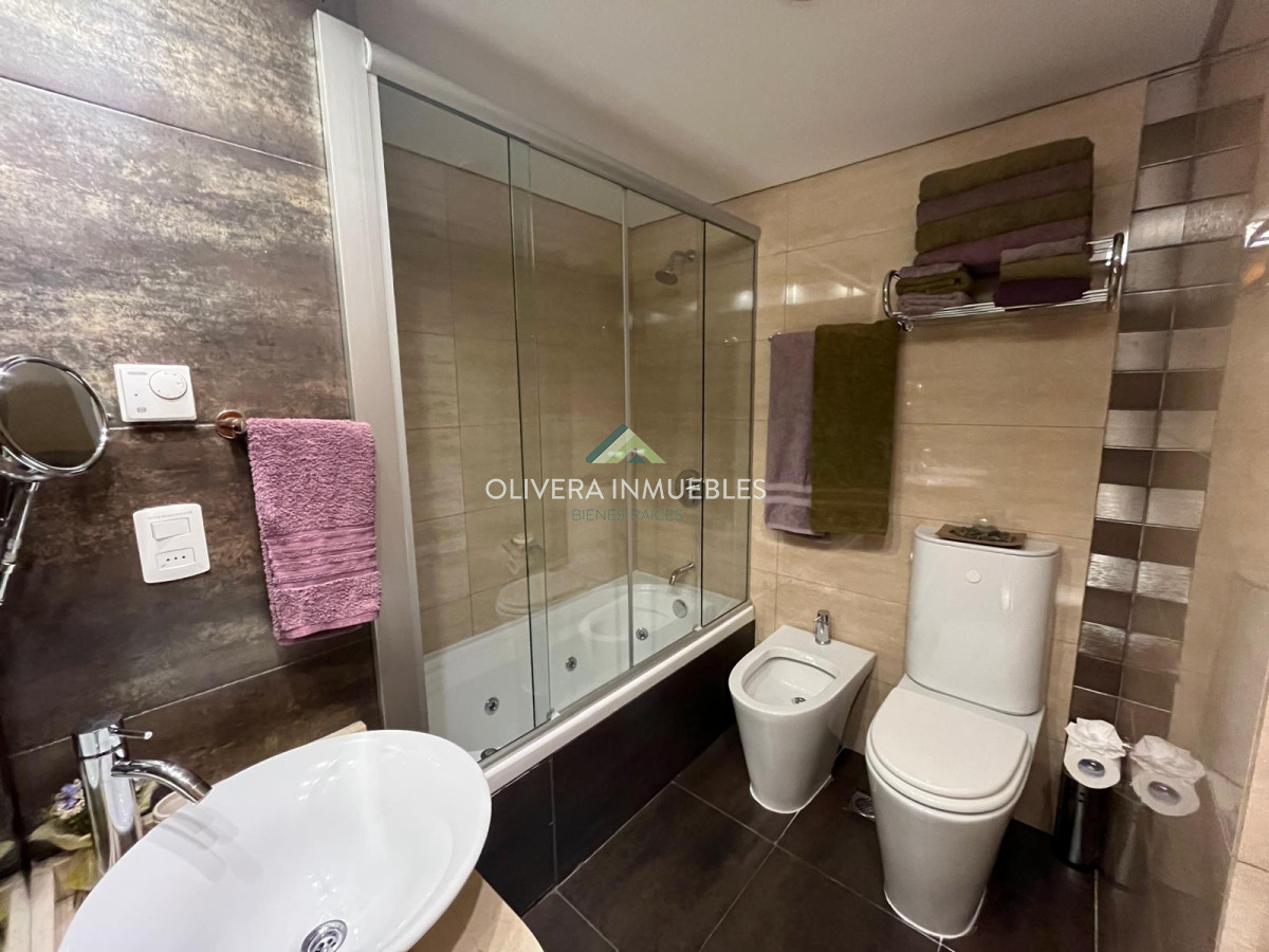 Apartamento ID.13713 - Apartamento en venta a pasos del mar, Punta del Este
