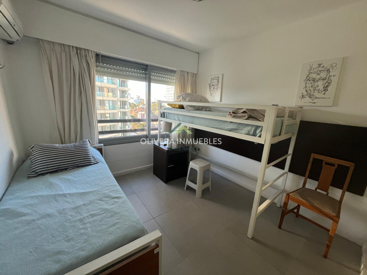 Apartamento ID.13689 - Apartamento en venta, 2 dormitorios en La Pastora, Punta del Este