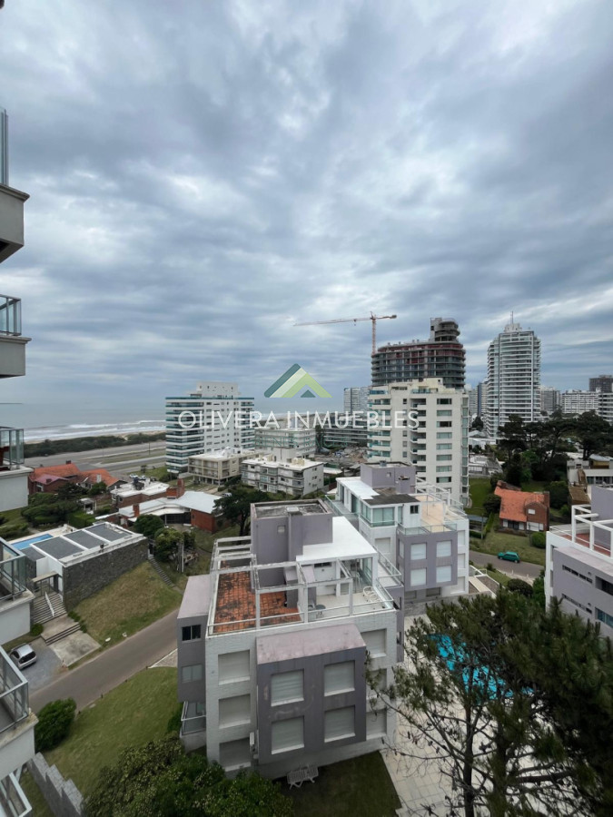 Apartamento ID.13835 - Apartamento en venta con vista a la Brava, Punta del Este
