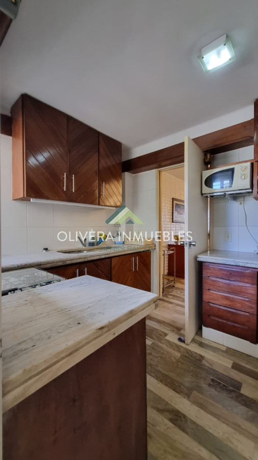 Apartamento ID.11812 - Apartamento en venta de 4 dormitorios en Playa Mansa Punta del Este