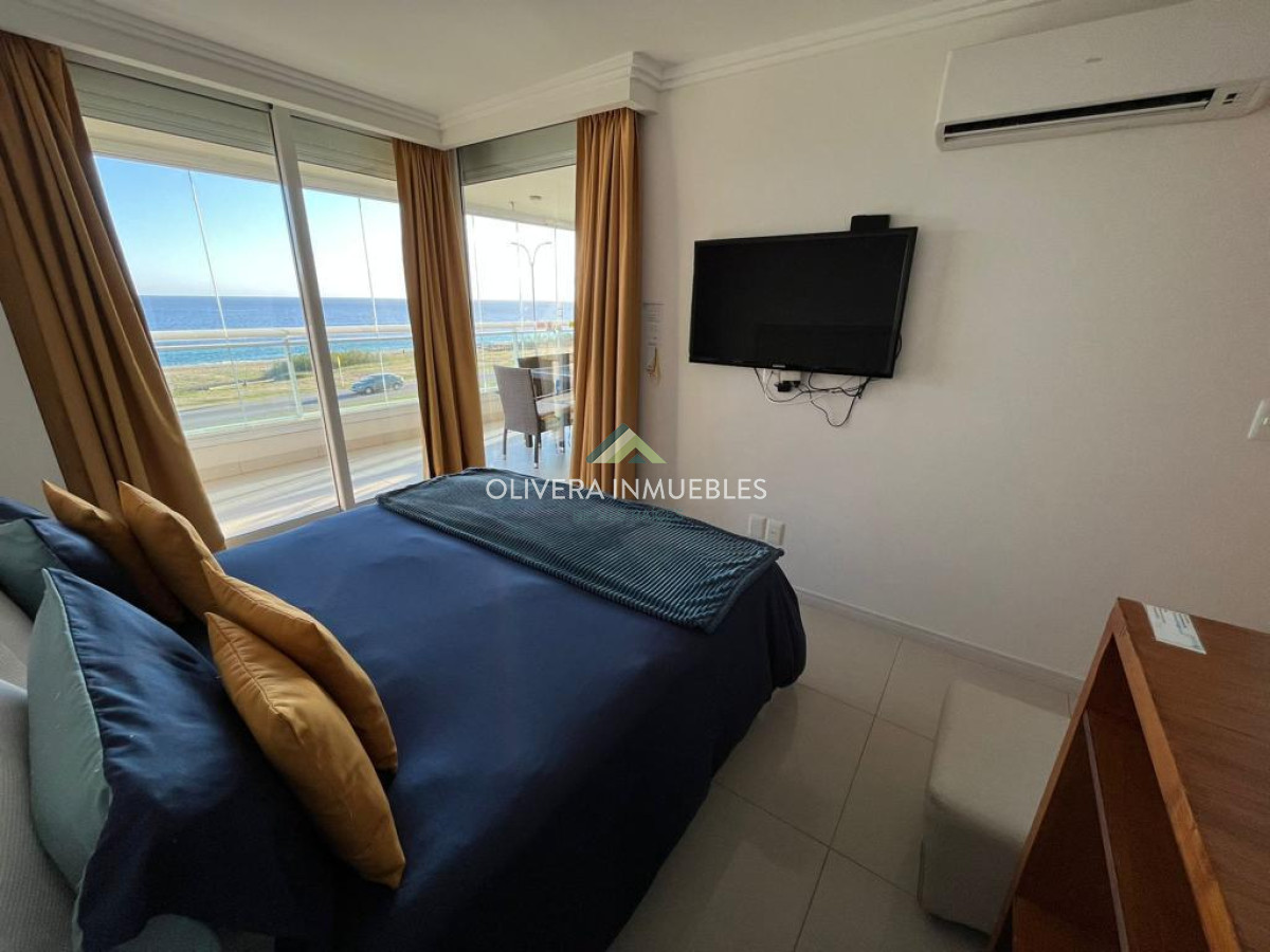 Apartamento ID.12105 - Apartamento en venta de 2 dormitorios en Edificio Cruceros