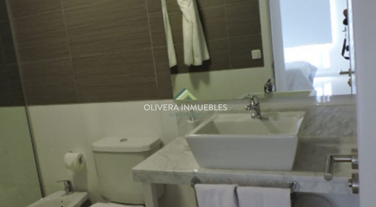 Apartamento ID.3885 - Venta apartamento de 2 dormitorios, Punta del Este!!!