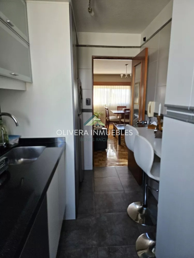 Apartamento ID.12253 - Venta Apto 2 Dormitorios y Cochera Pocitos