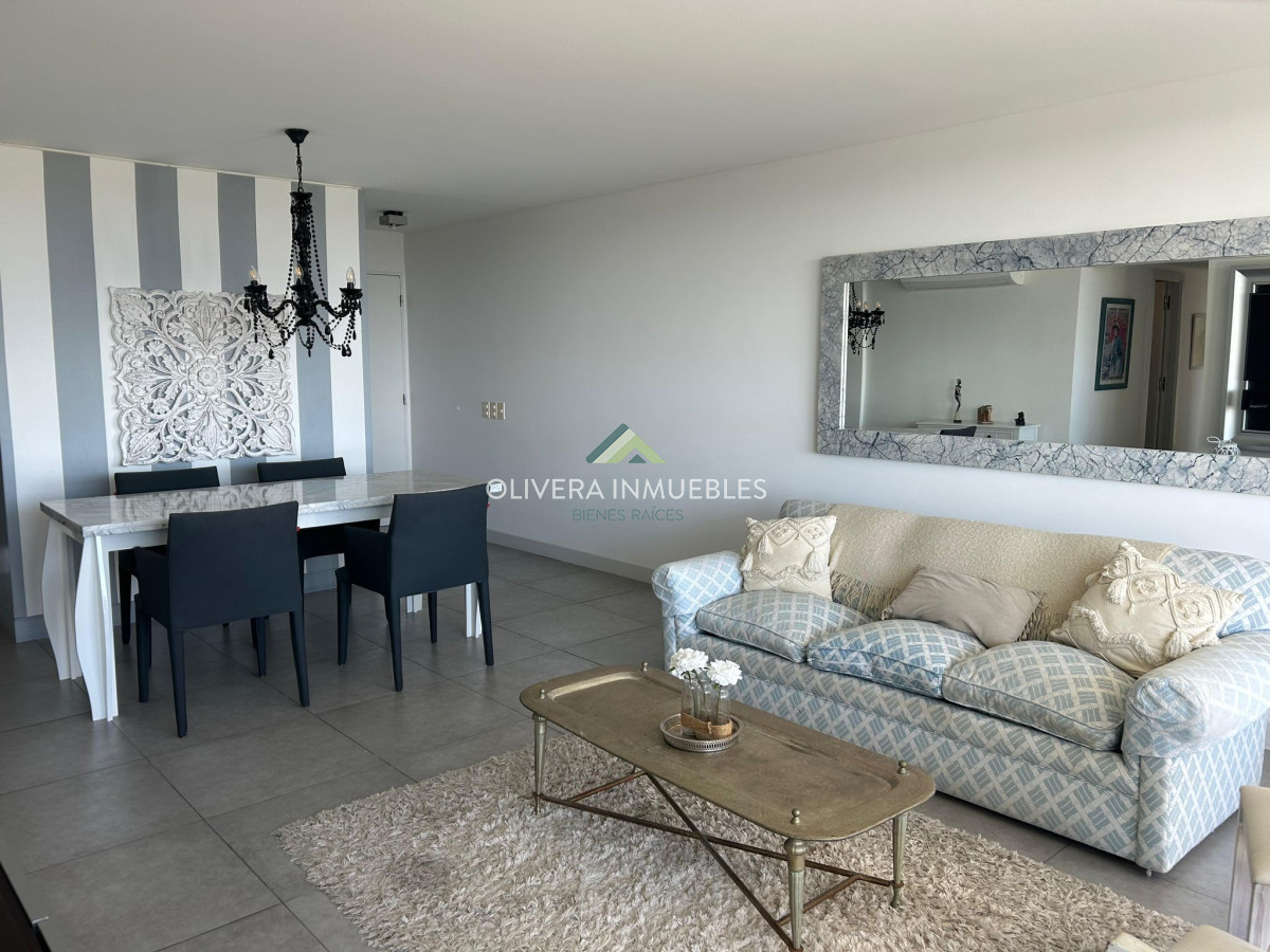 Apartamento ID.11853 - Apartamento de 2 Dormitorios en venta en edificio Yoo