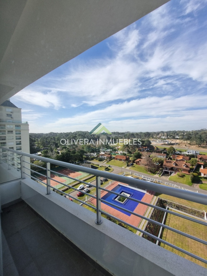 Apartamento ID.10800 - Apartamento en venta de 2 dormitorios y 3 baños en Roosevelt Punta del Este 