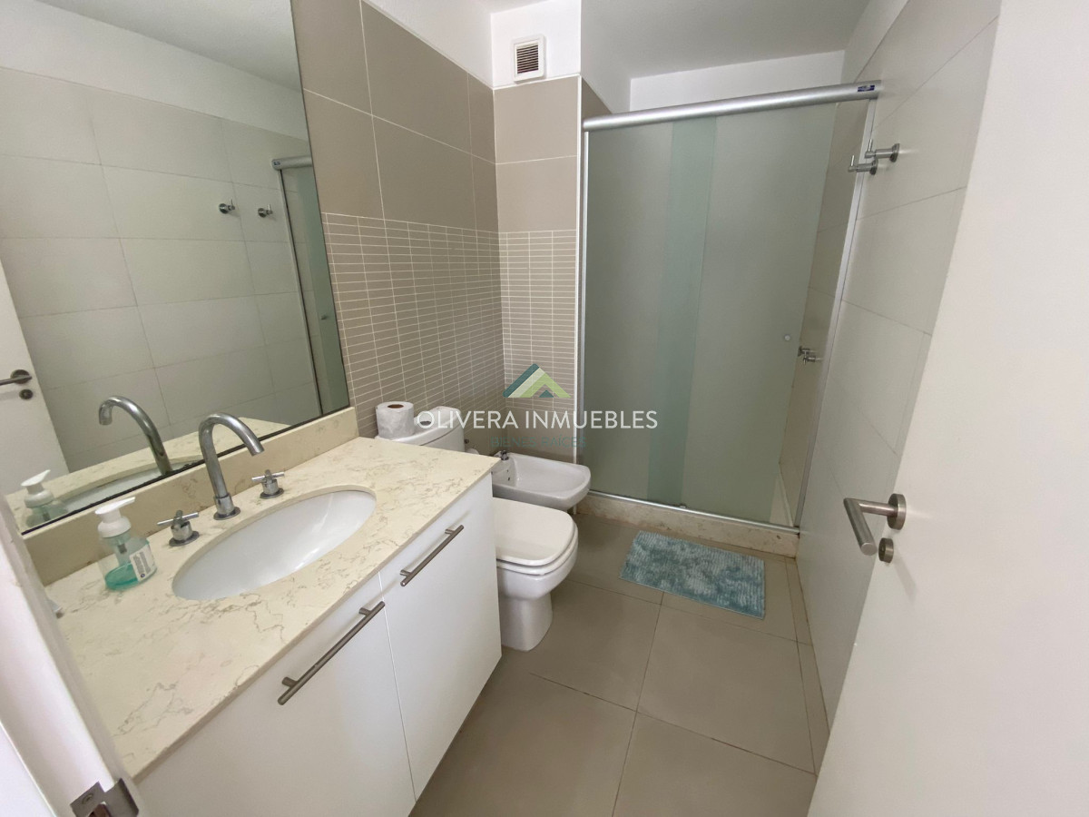 Apartamento ID.7598 - Aparatamento en venta de 2 dormitorios con vista al mar,