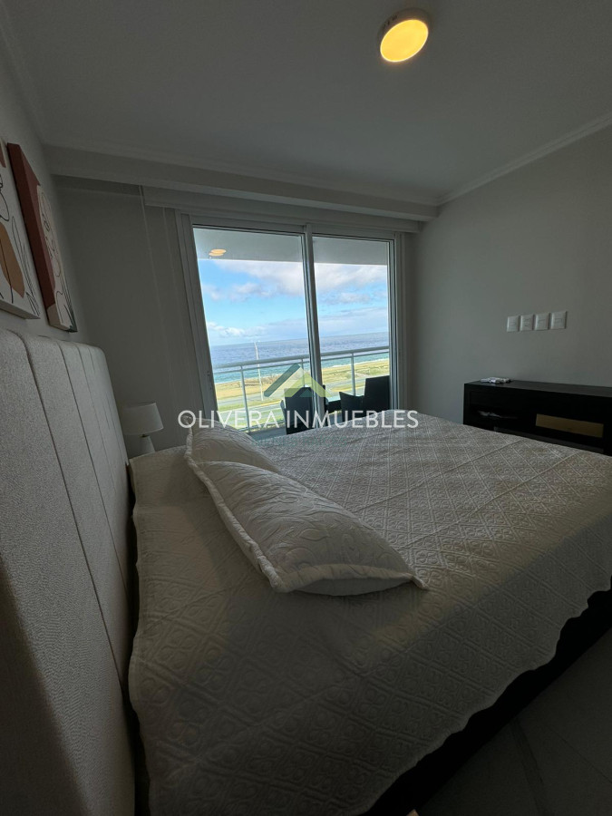 Apartamento ID.12369 - Apartamento en venta de 2 dormitorios en Edificio Cruceros