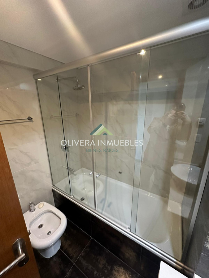 Apartamento ID.12665 - Apartamento en venta de 2 dormitorios en edificio Miami Boulevard