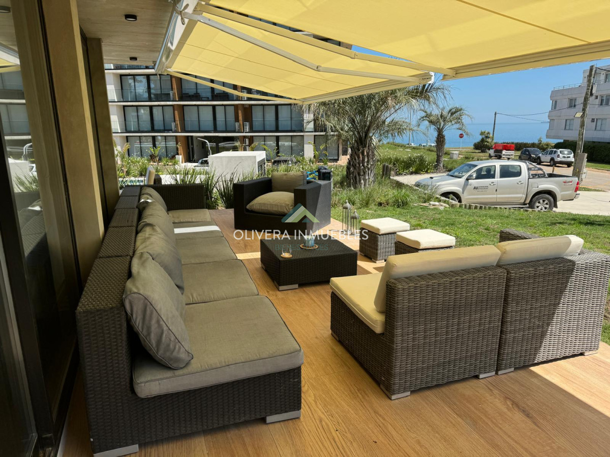 Apartamento ID.11435 - Apartamento en venta, alquiler anual o alquiler de verano  de 2 dormitorio en Playa Mansa, Punta del Este