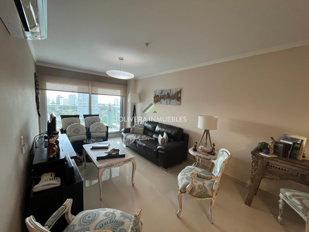 Apartamento ID.13713 - Apartamento en venta a pasos del mar, Punta del Este