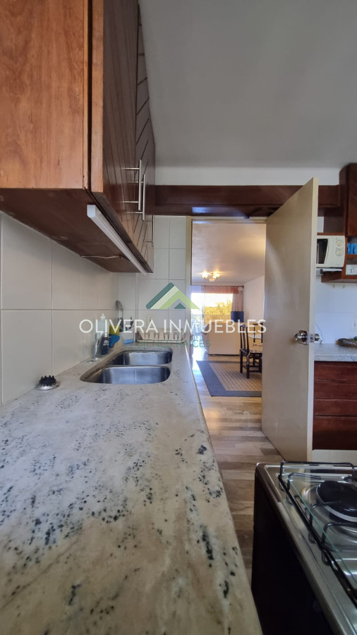 Apartamento ID.11812 - Apartamento en venta de 4 dormitorios en Playa Mansa Punta del Este