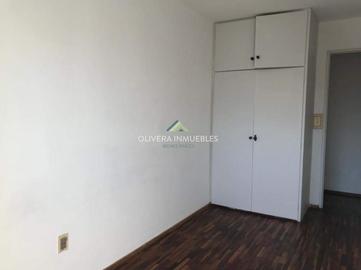 Apartamento ID.12548 - Apartamento en venta 3 dormitorios, acepta Banco.